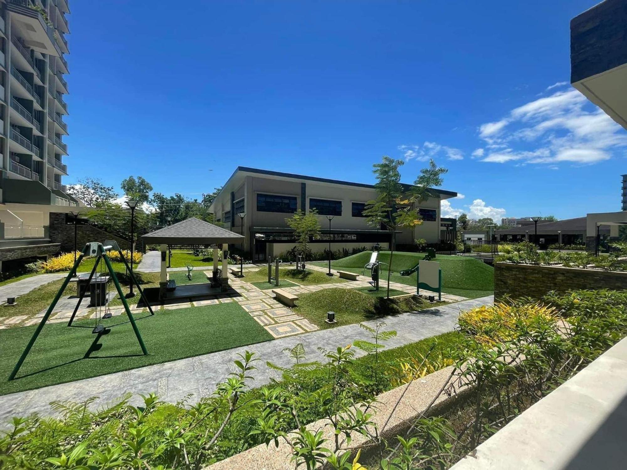 Verdon Parc Davao City With Balcony By Darpm Εξωτερικό φωτογραφία